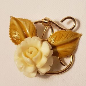 Blooming Rose Flower and Leaf Brooch.